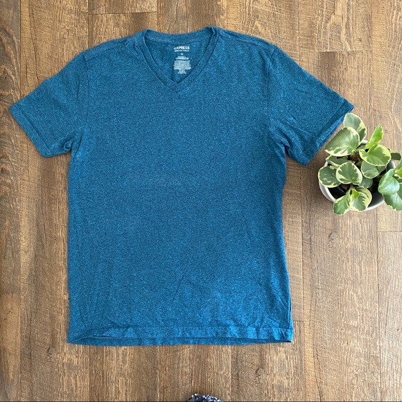 Express Flex Fit V-Neck - Picture 2 of 3